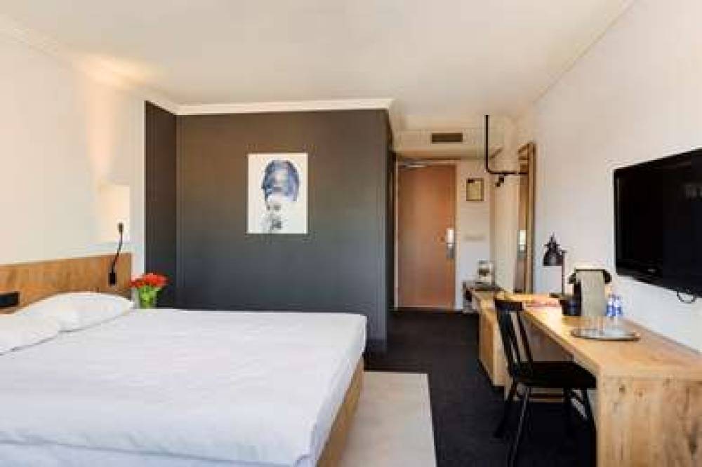 KEYSER HOTEL 3