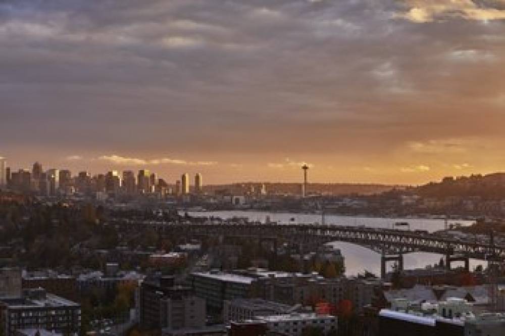 GRADUATE BY HILTON SEATTLE 7