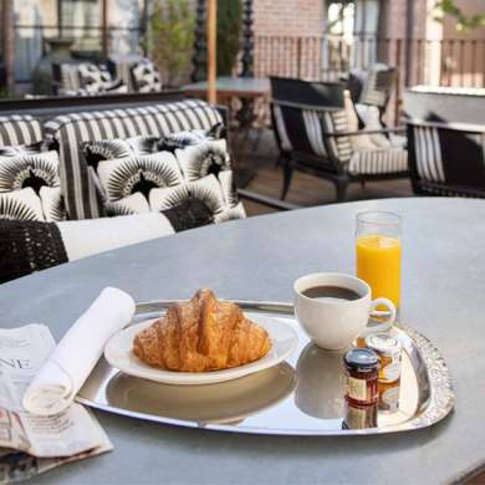 Granada Hotel And Bistro 4