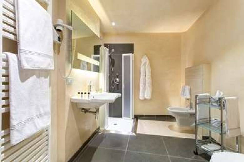 GRAND HOTEL CAVOUR 5