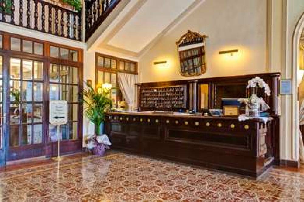 GRAND HOTEL ROYAL 9