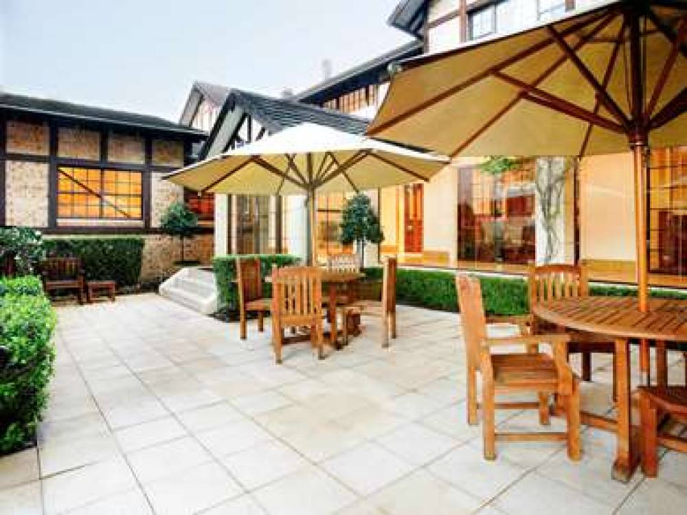 Grand Mercure The Hills Lodge 9