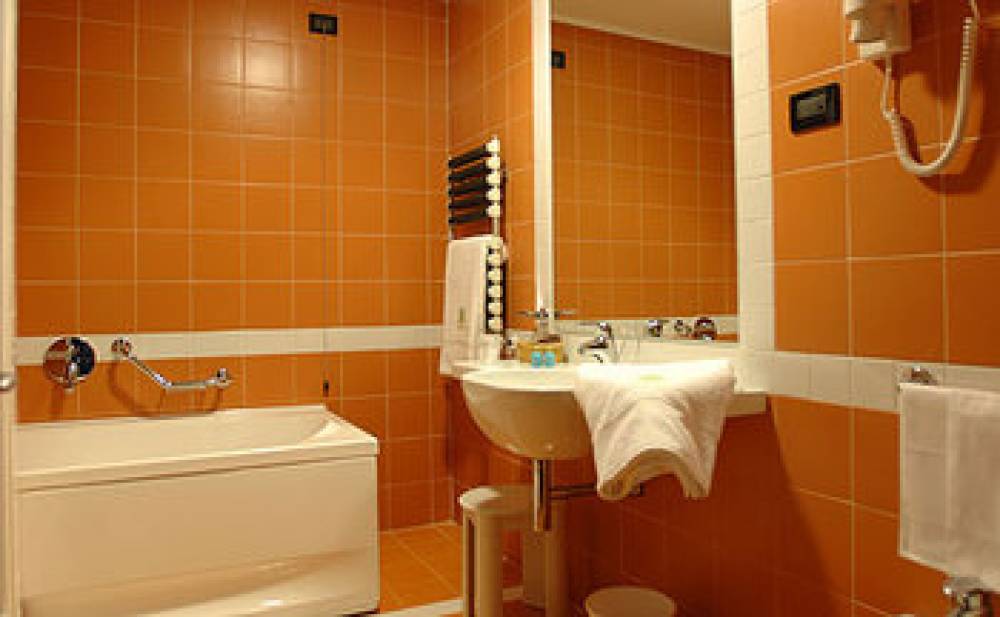 GRAND NEW CENTURY KAIMEI HOTEL 1