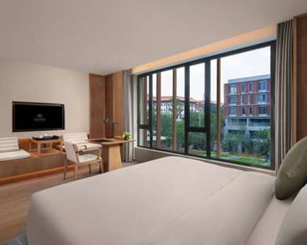 GRAND WUJI HOTEL, PART OF HYATT 6