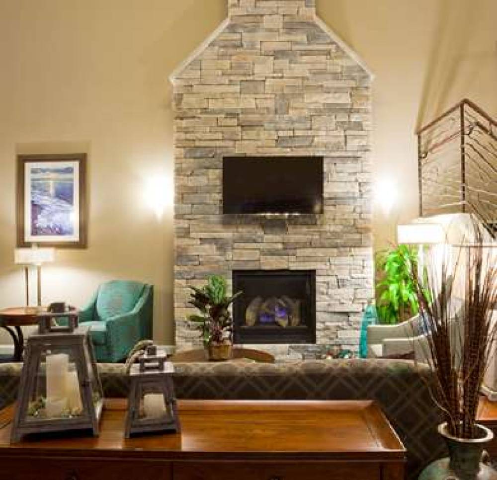 GRANDSTAY HOTEL SUITES 3