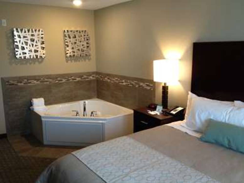 GRANDSTAY HOTEL SUITES 8