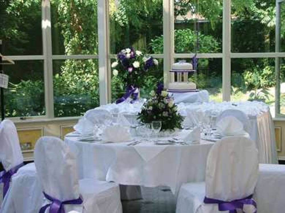 GRANGE WHITE HALL 9