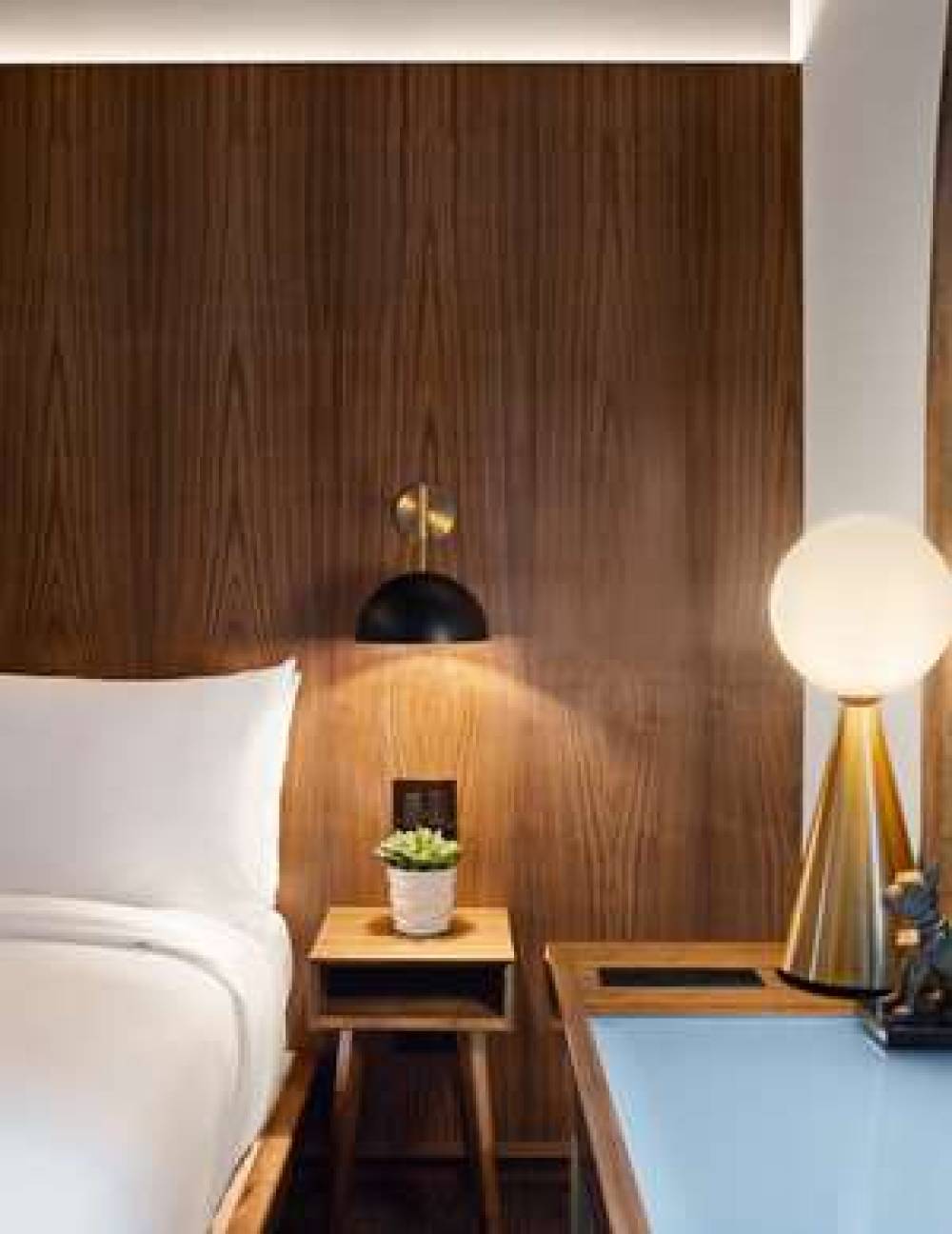 GRAYSON HOTEL 3