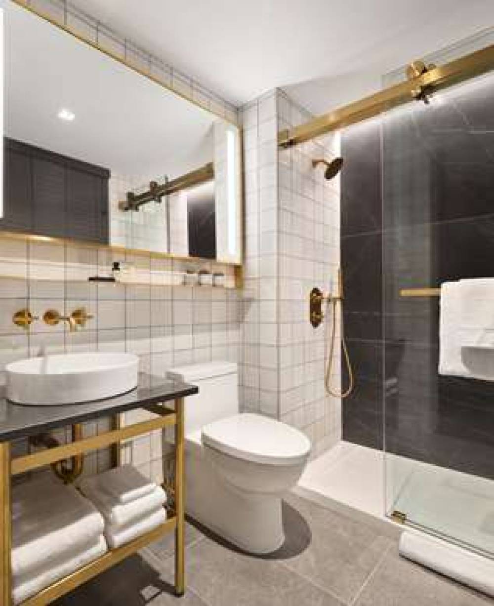 GRAYSON HOTEL 5