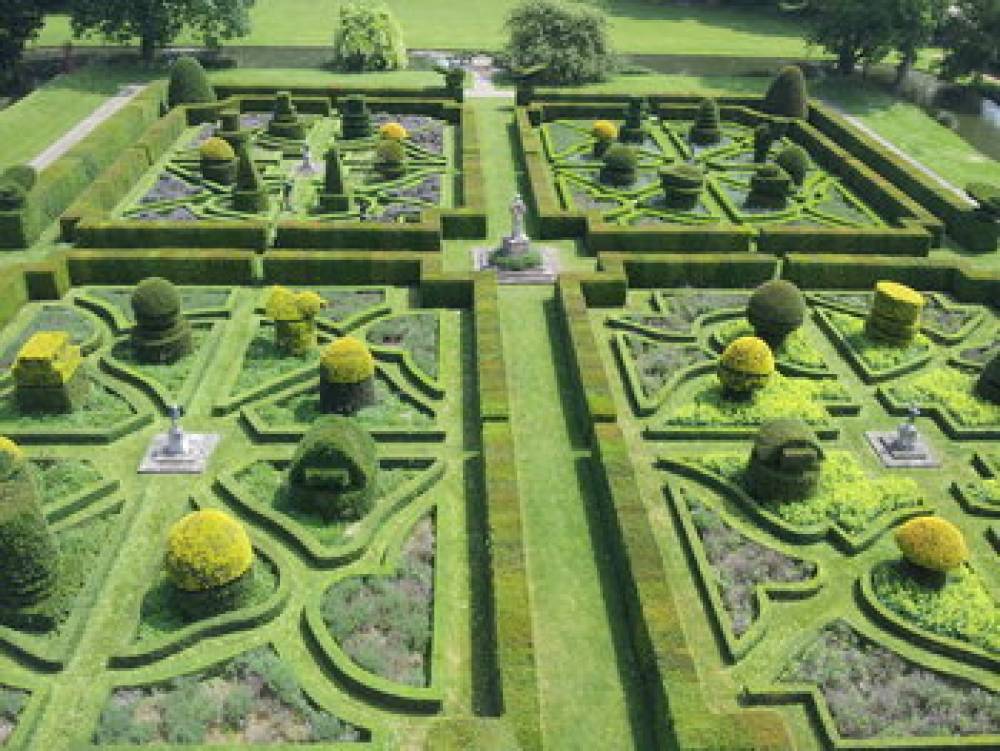 GREAT FOSTERS 6