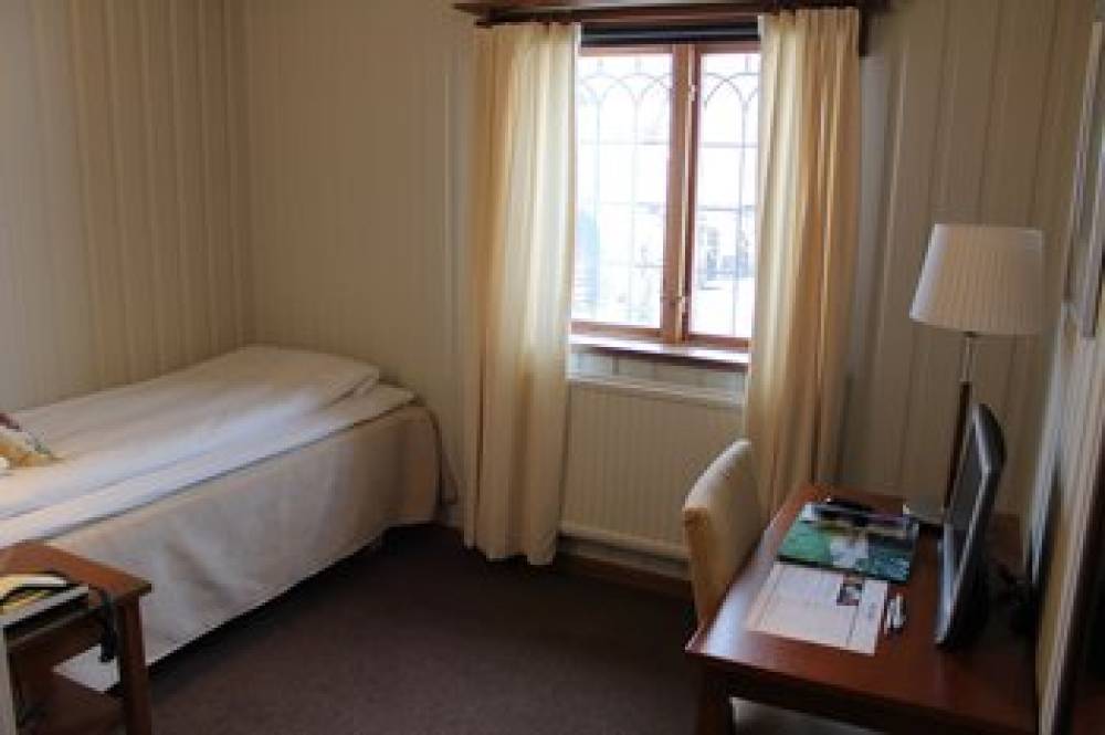 Green Hotel 6