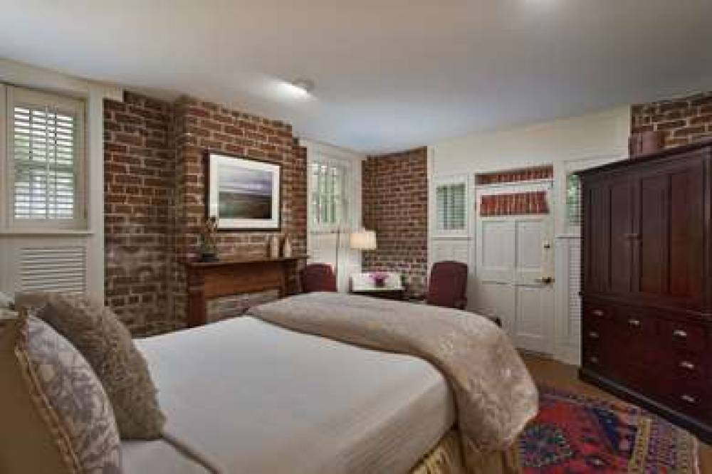 HAMILTON TURNER INN 4