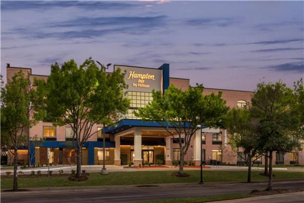 HAMPTON BY HILTON ADDISON 3