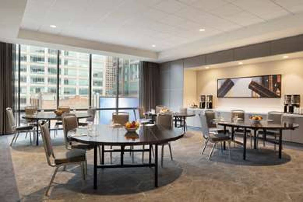 HAMPTON BY HILTON CHICAGO WEST LOOP 5