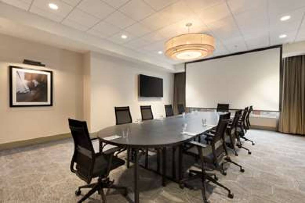 HAMPTON BY HILTON CHICAGO WEST LOOP 7