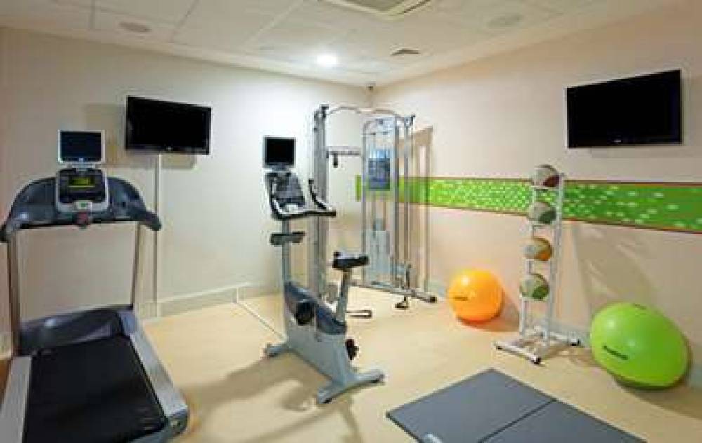Hampton By Hilton London Croydon 10