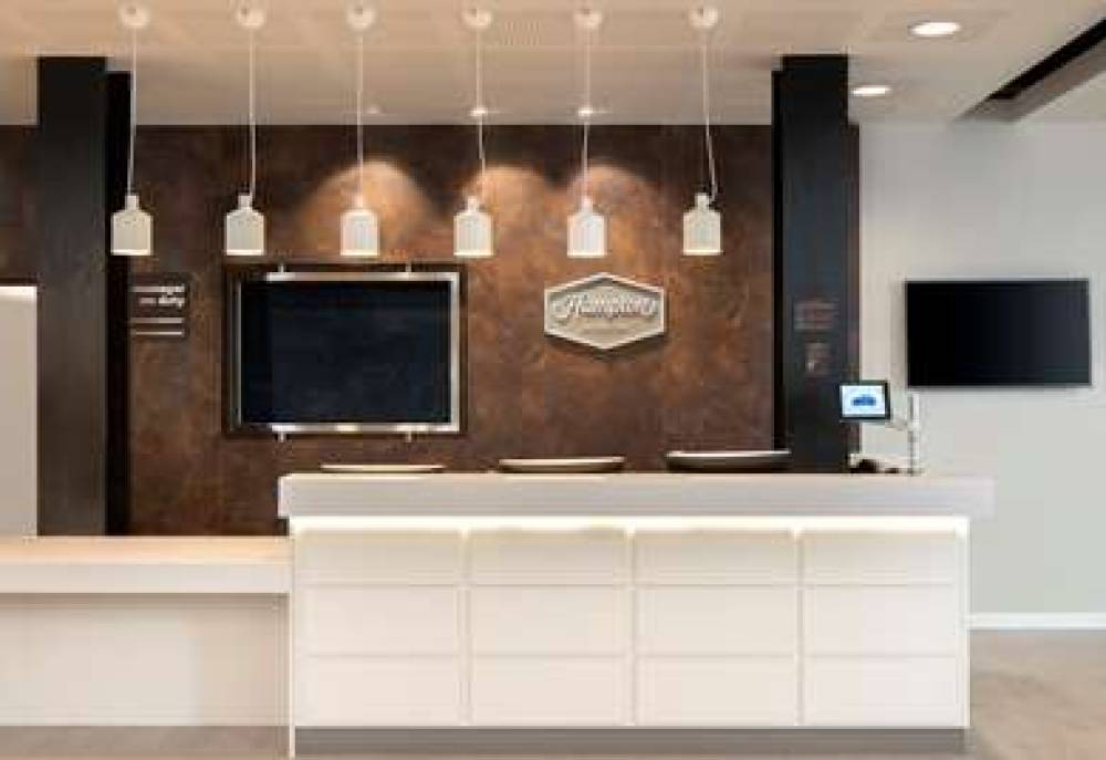 HAMPTON BY HILTON LONDON DOCKLANDS 2