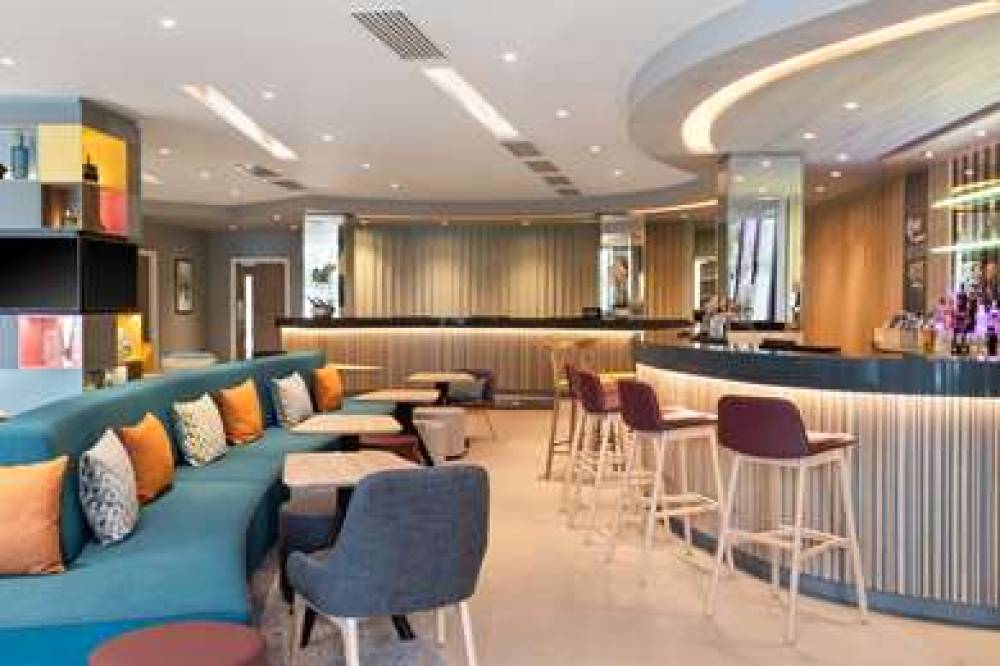 HAMPTON BY HILTON LONDON EALING 8