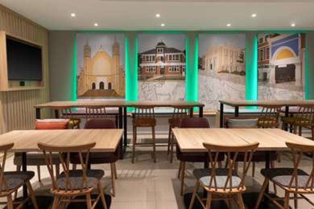 HAMPTON BY HILTON LONDON EALING 9