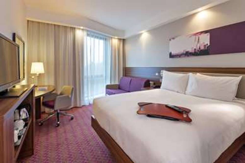 HAMPTON BY HILTON LONDON GATWICK AI 7