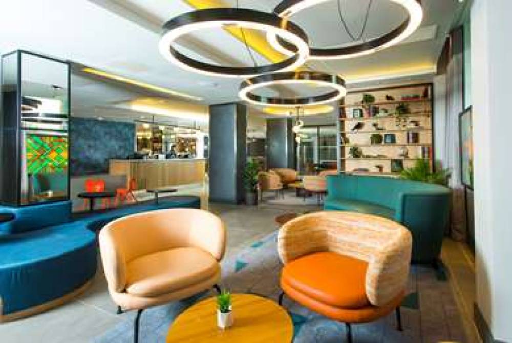 HAMPTON BY HILTON LONDON PARK ROYAL 8