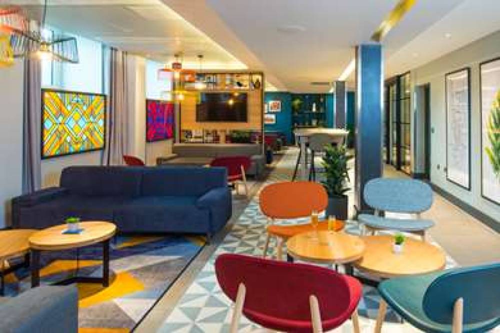 HAMPTON BY HILTON LONDON PARK ROYAL 6