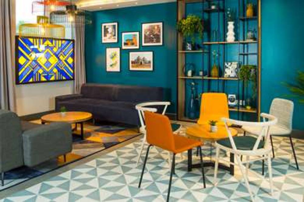 HAMPTON BY HILTON LONDON PARK ROYAL 9
