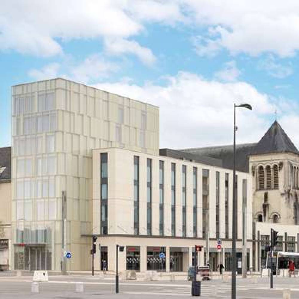 HAMPTON BY HILTON TOURS CENTRE 1