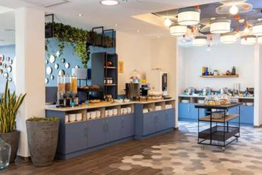 HAMPTON BY HILTON TOURS CENTRE 8