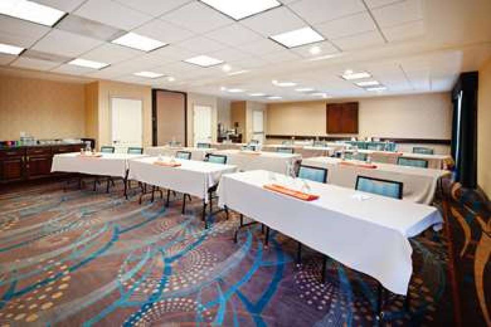 Hampton Inn &amp; Suites Agoura Hills, CA 8