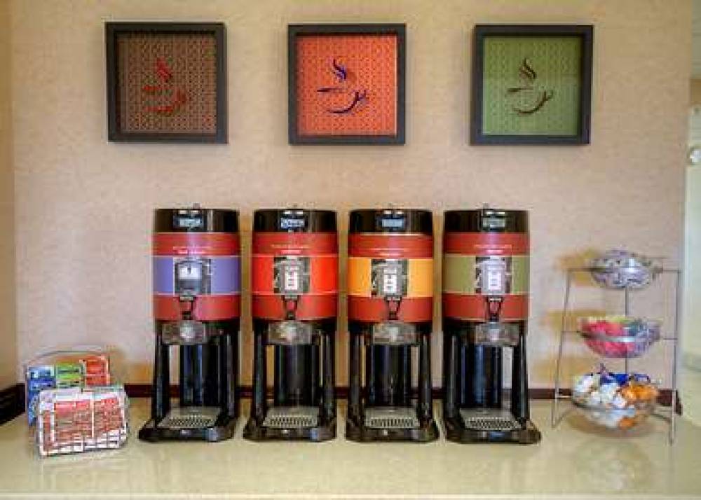Hampton Inn &amp; Suites Altus 9