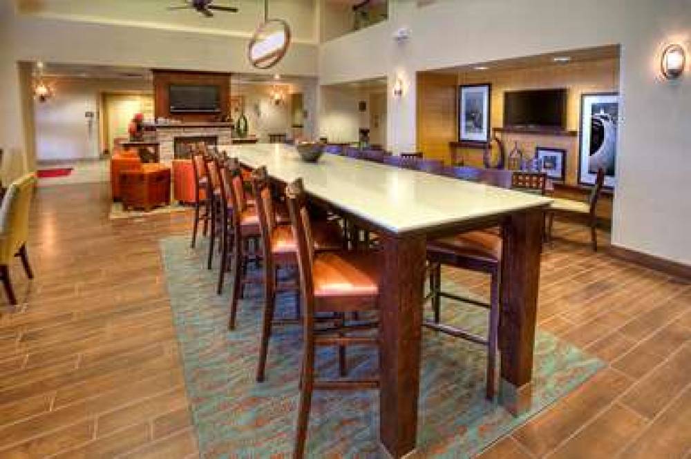 Hampton Inn &amp; Suites Altus 3