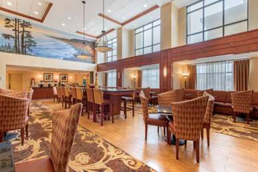 Hampton Inn &amp; Suites Arcata, CA 4