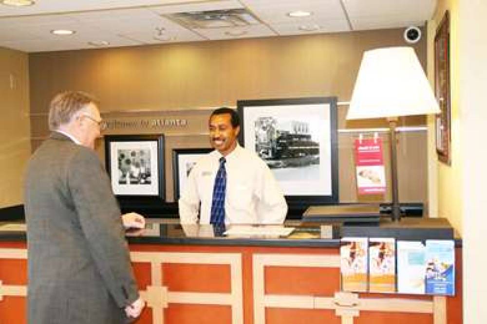 Hampton Inn &amp; Suites Atlanta Airport North I85 6