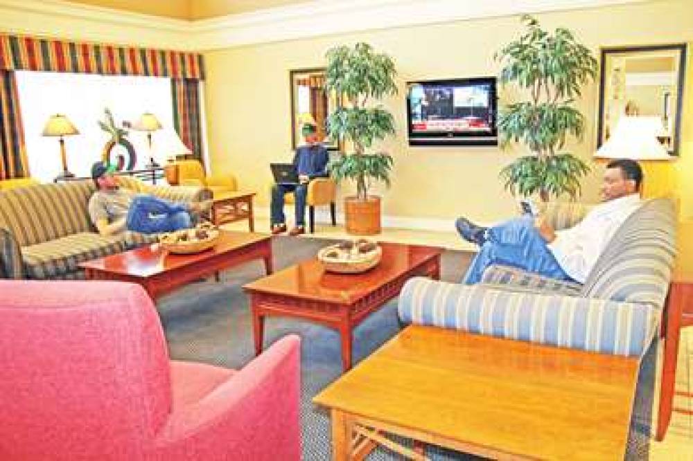 Hampton Inn &amp; Suites Atlanta Airport North I85 7