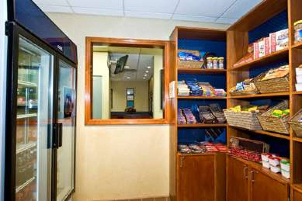 Hampton Inn &amp; Suites Atlanta Airport North I85 4