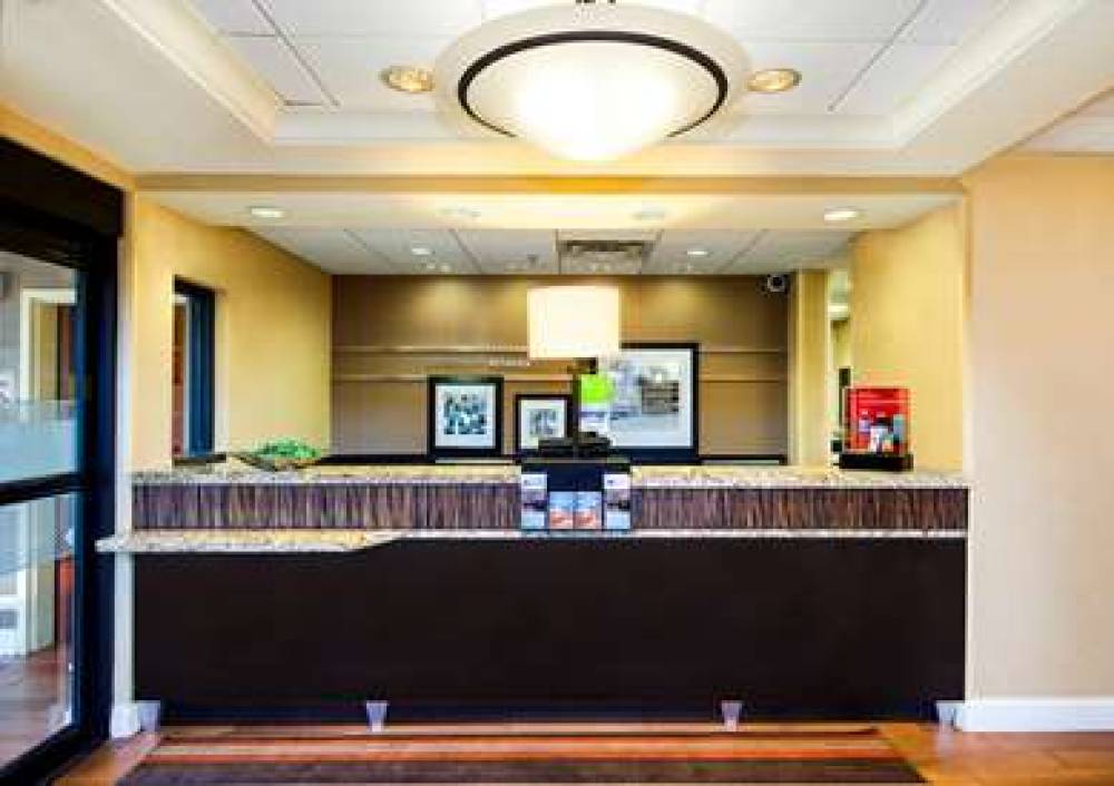 Hampton Inn &amp; Suites Atlanta Airport North I85 9