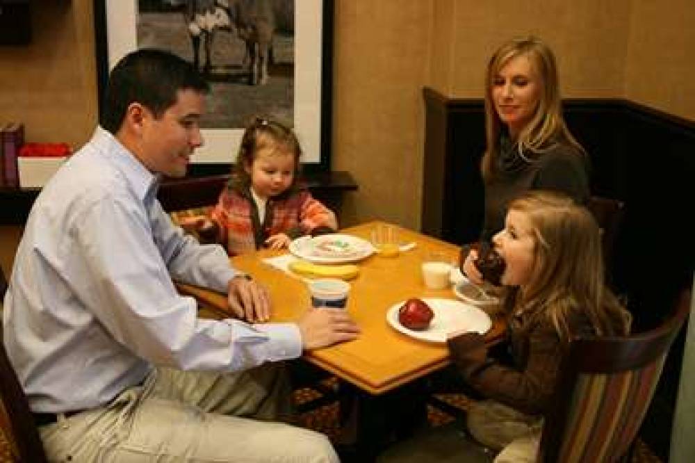 Hampton Inn &amp; Suites Austin-Lakeway, TX 9