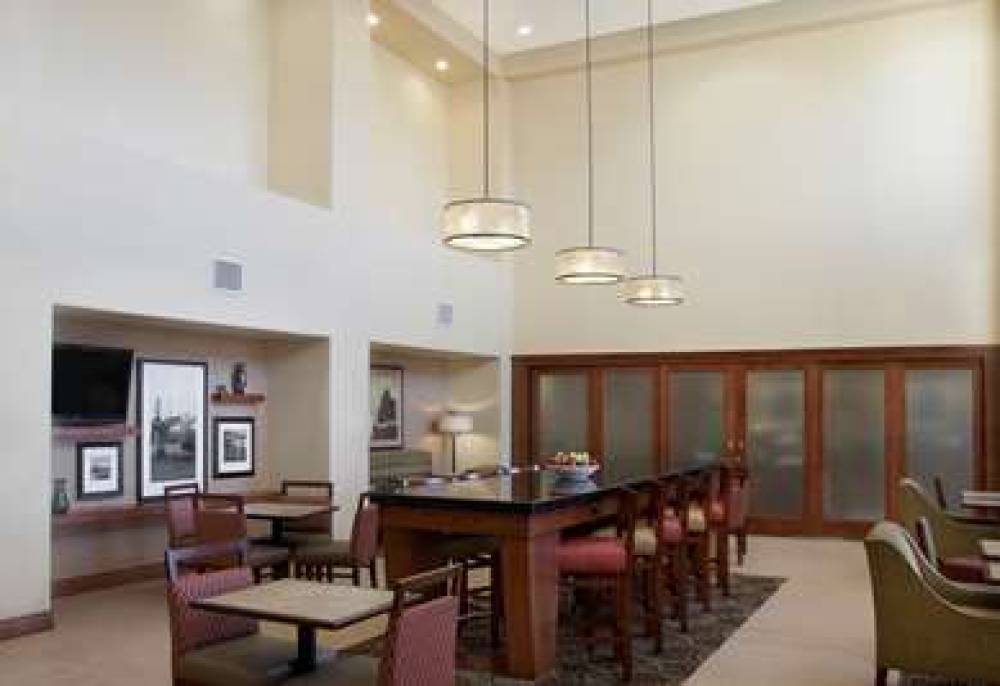 Hampton Inn &amp; Suites Brownsville 6