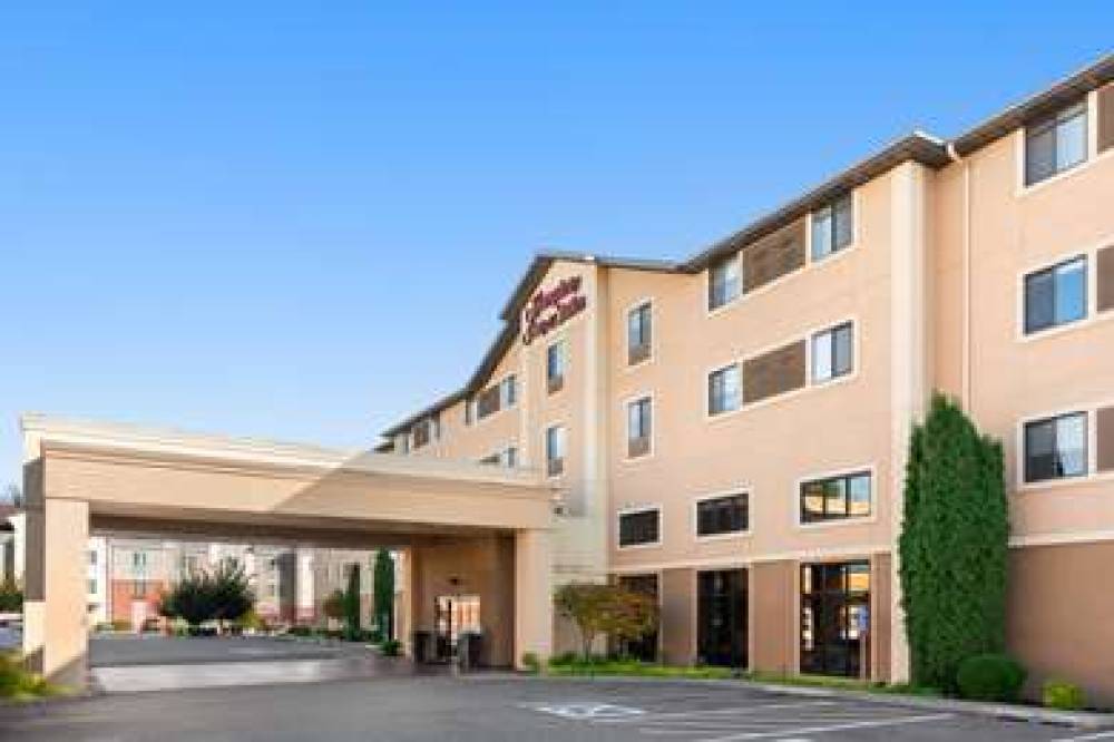 Hampton Inn &amp; Suites Burlington, WA 1