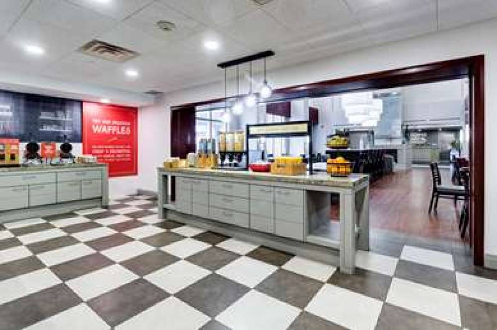 Hampton Inn &amp; Suites By Hilton Brantford Conf 5
