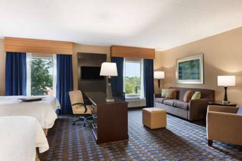 Hampton Inn &amp; Suites Camp Springs/Andrews AFB 7