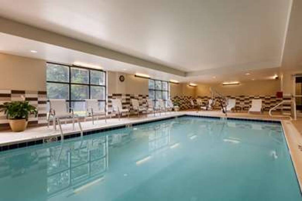 Hampton Inn &amp; Suites Camp Springs/Andrews AFB 3