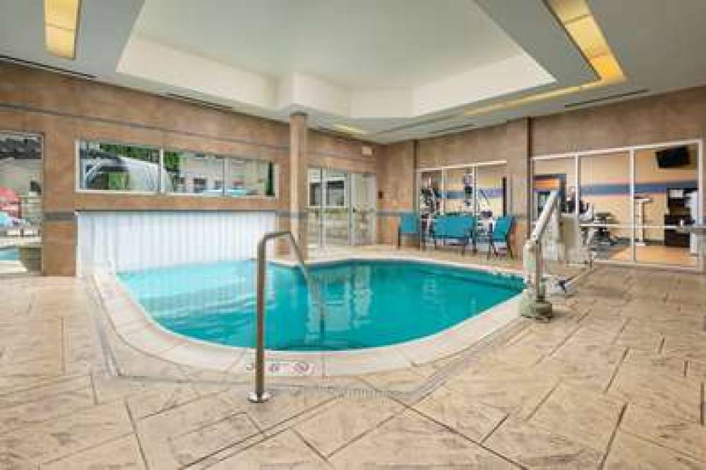 Hampton Inn &amp; Suites Chattanooga/Downtown 5