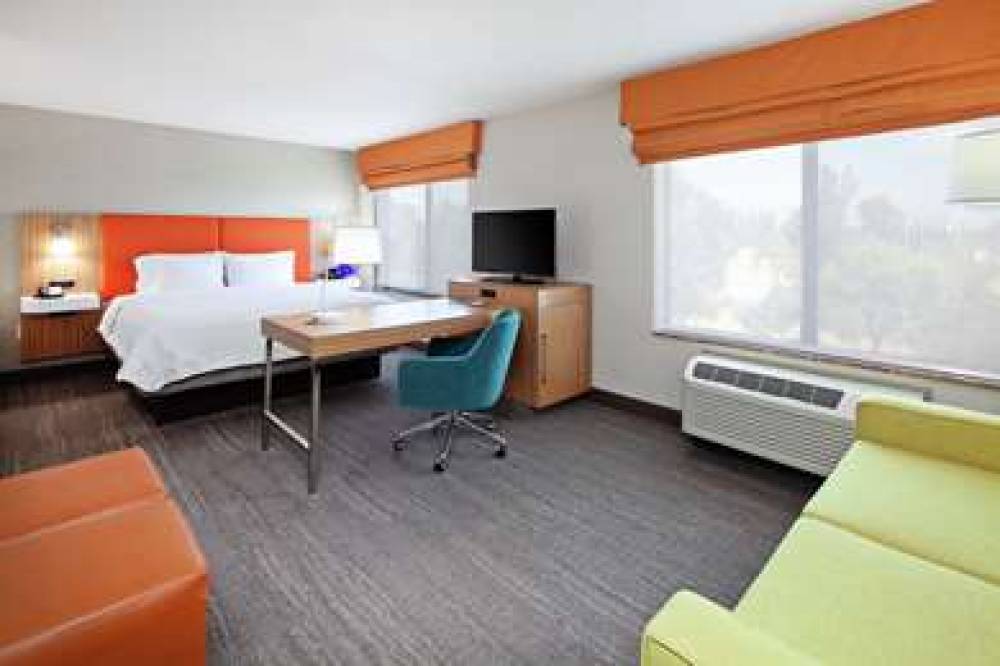 Hampton Inn &amp; Suites Chino Hills 10