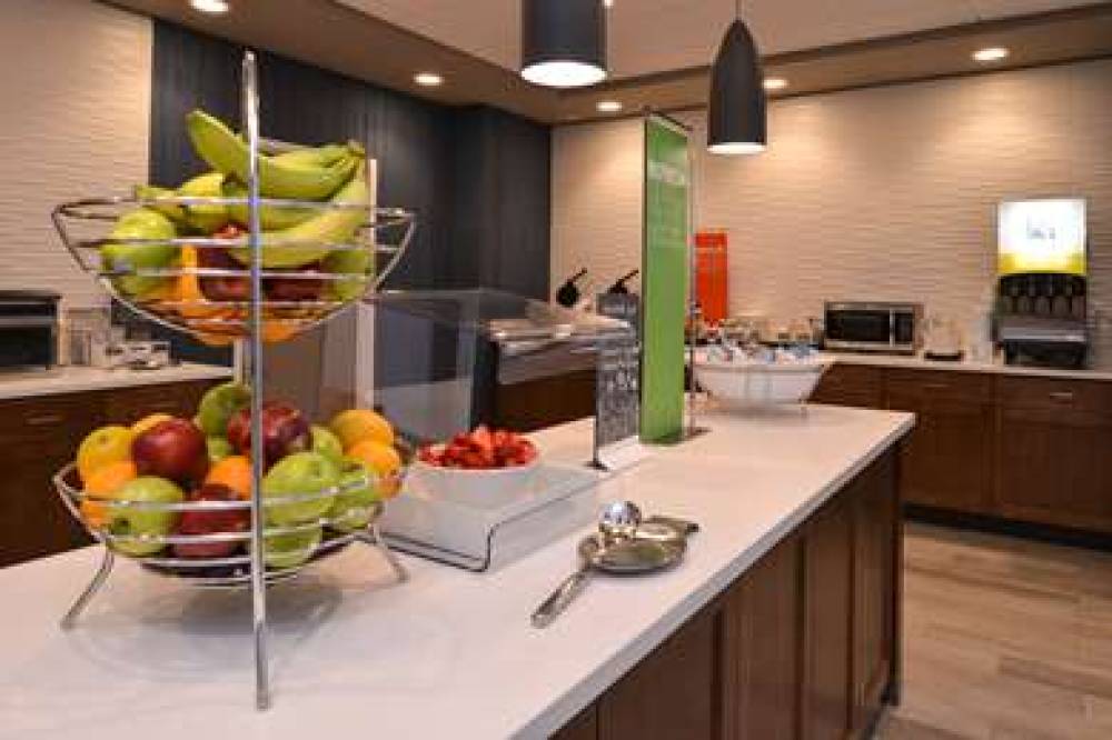 Hampton Inn &amp; Suites Cincinnati-Mason, OH 3