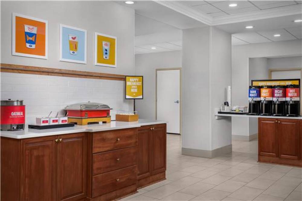Hampton Inn &amp; Suites Clinton - I-26 9