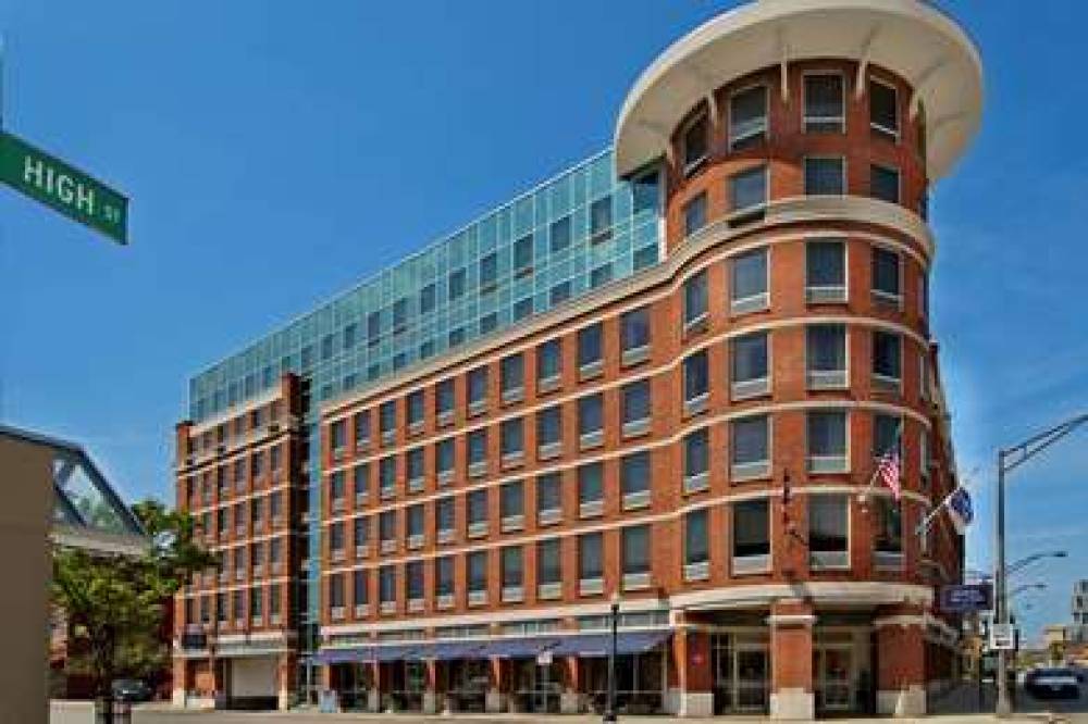 Hampton Inn &amp; Suites Columbus Downtown 1