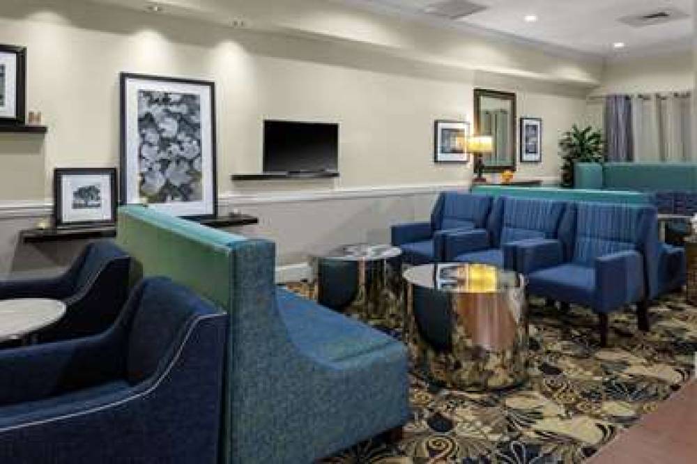 Hampton Inn &amp; Suites Concord Charlotte 7