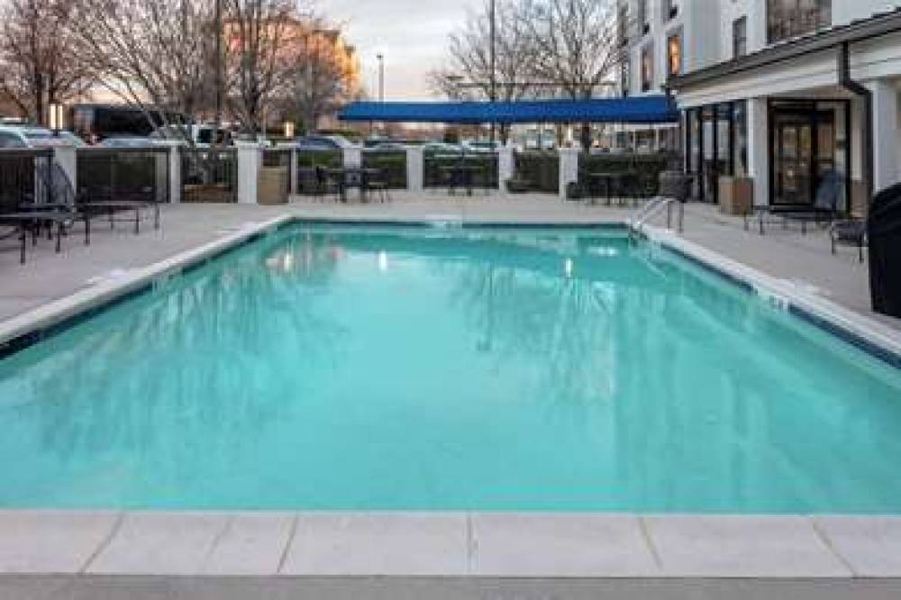 Hampton Inn &amp; Suites Concord Charlotte 10